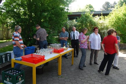 Vorbereitung Stehempfang im Brunnenhof