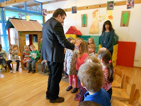 Auflegen des Aschekreuzes