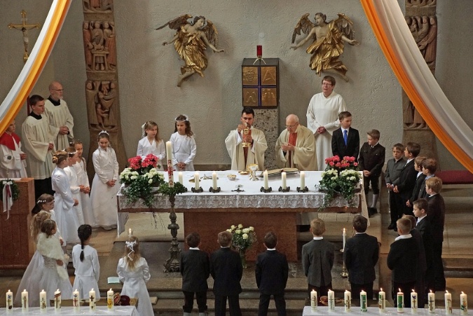 PF_St_Georg_Erstkommunion_2014 (18)