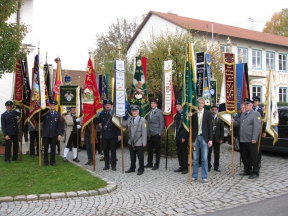 Abschied Pf. Janßen Fahnenabordnungen