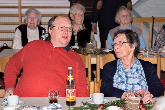 Pfarrer mit Mesnerin