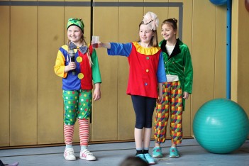 Zirkusprojekt Uganda Clowns