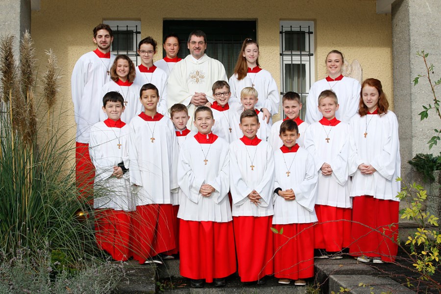 Einführung neuer Ministranten 2016