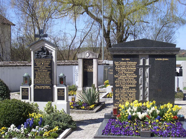 St.Johannes, Friedhof