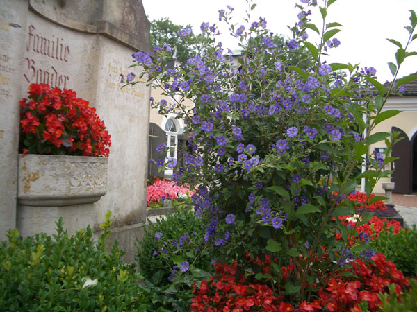 St.Johannes, Friedhof