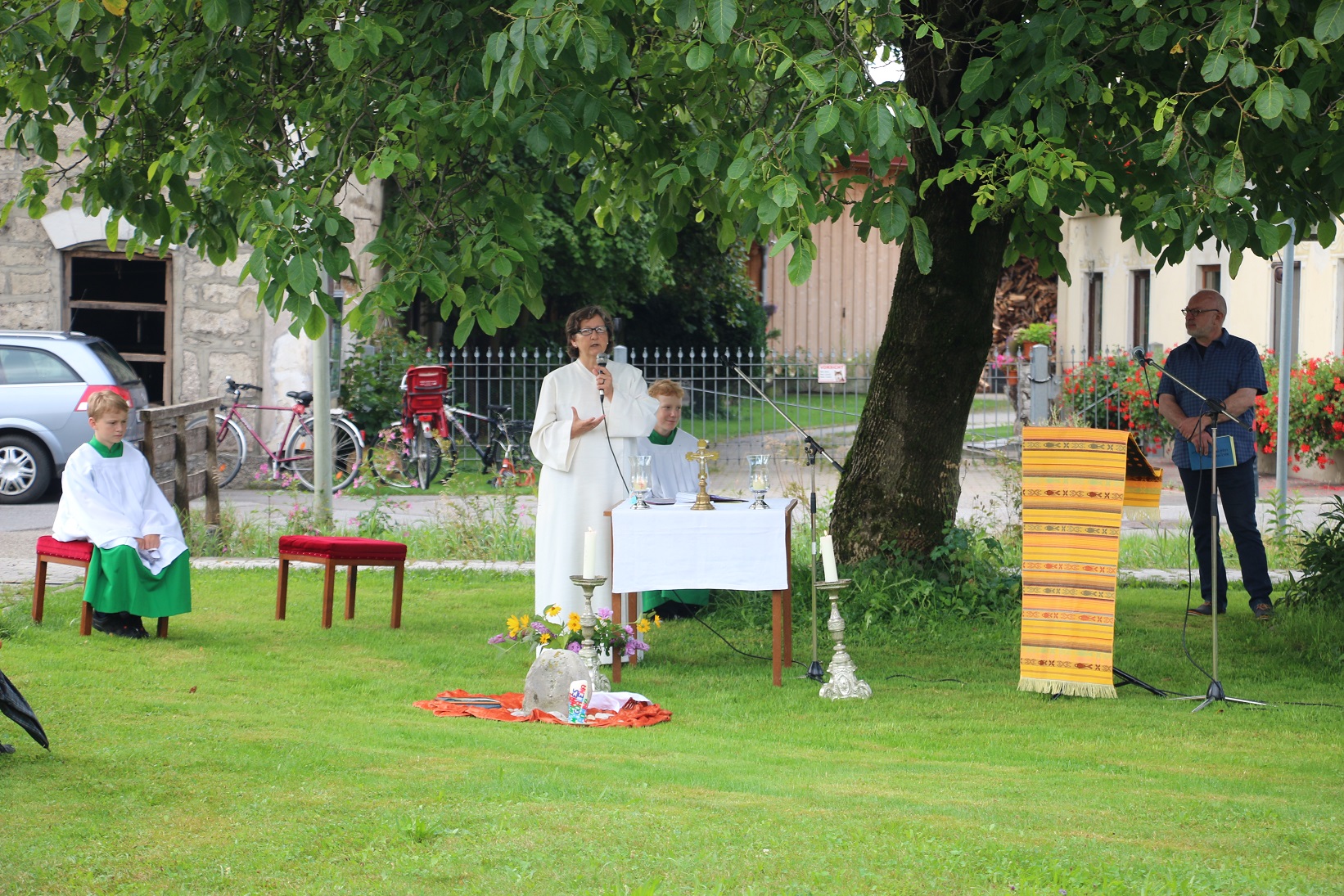 Familiengottesdienst im Freien
