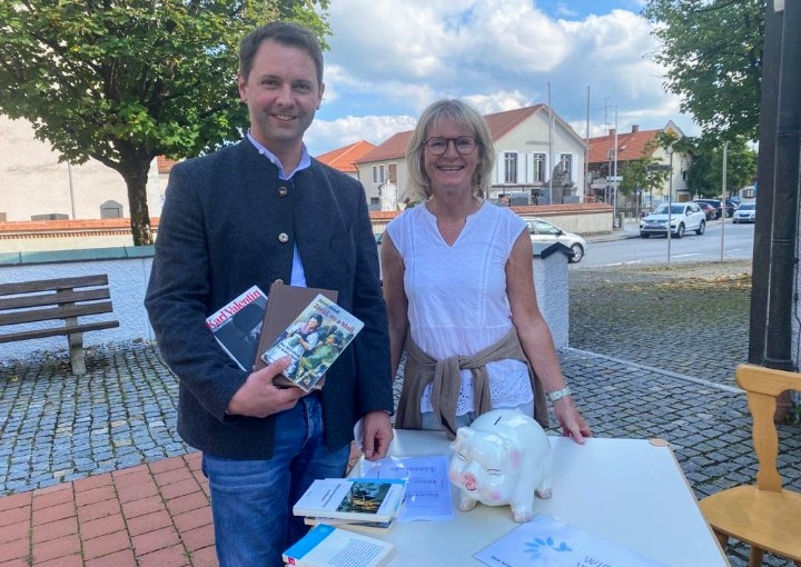 210919 Bücherflohmarkt - 1