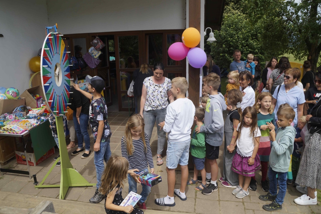 Großer Andrang am Glücksrad gab es schöne Preise zu gewinnen
