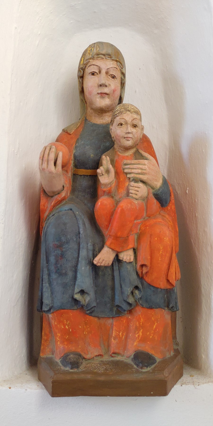 Figur der Heiligen Maria mit dem Kinde der Kirche St. Martin in Gundelshausen