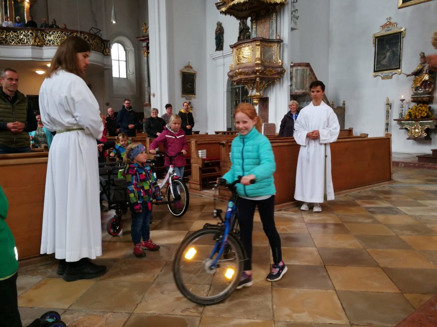 Fahrzeugsegnung2-2022