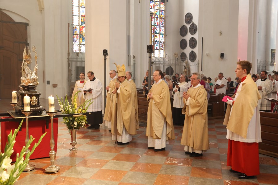 Gottesdienst zum Bennofest im Dom