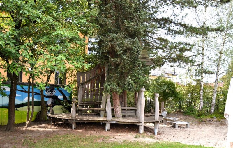 Kindergarten Gernlinden Sitzbaum
