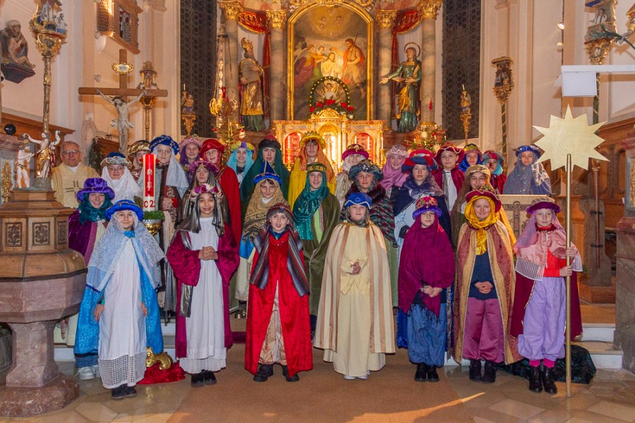 Sternsinger Gruppenbild 2024