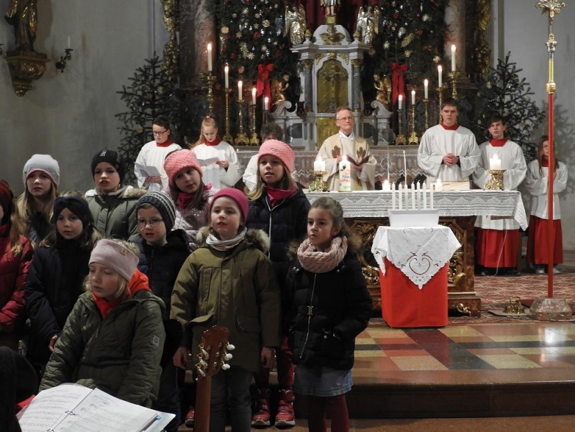 Mariä Lichtmess Blasiussegen Bild 2 - 02.02.2024