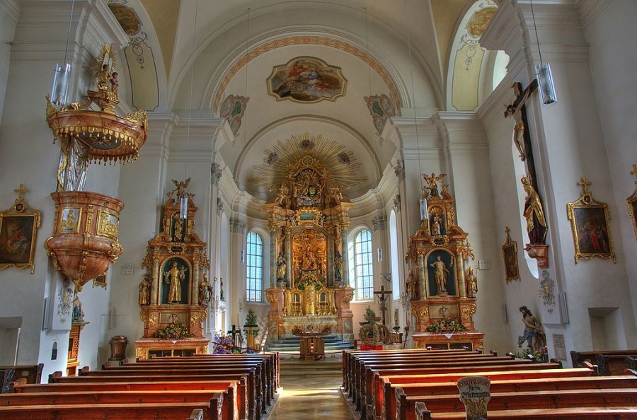 1024px-Oberaudorf-innen1_Thomas_Alberer