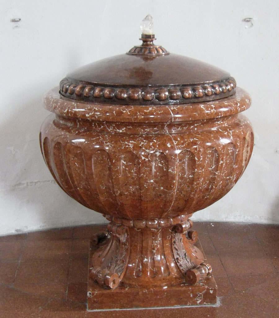 Hl. Kreuz Taufbecken Kiefersfelden Rufus46