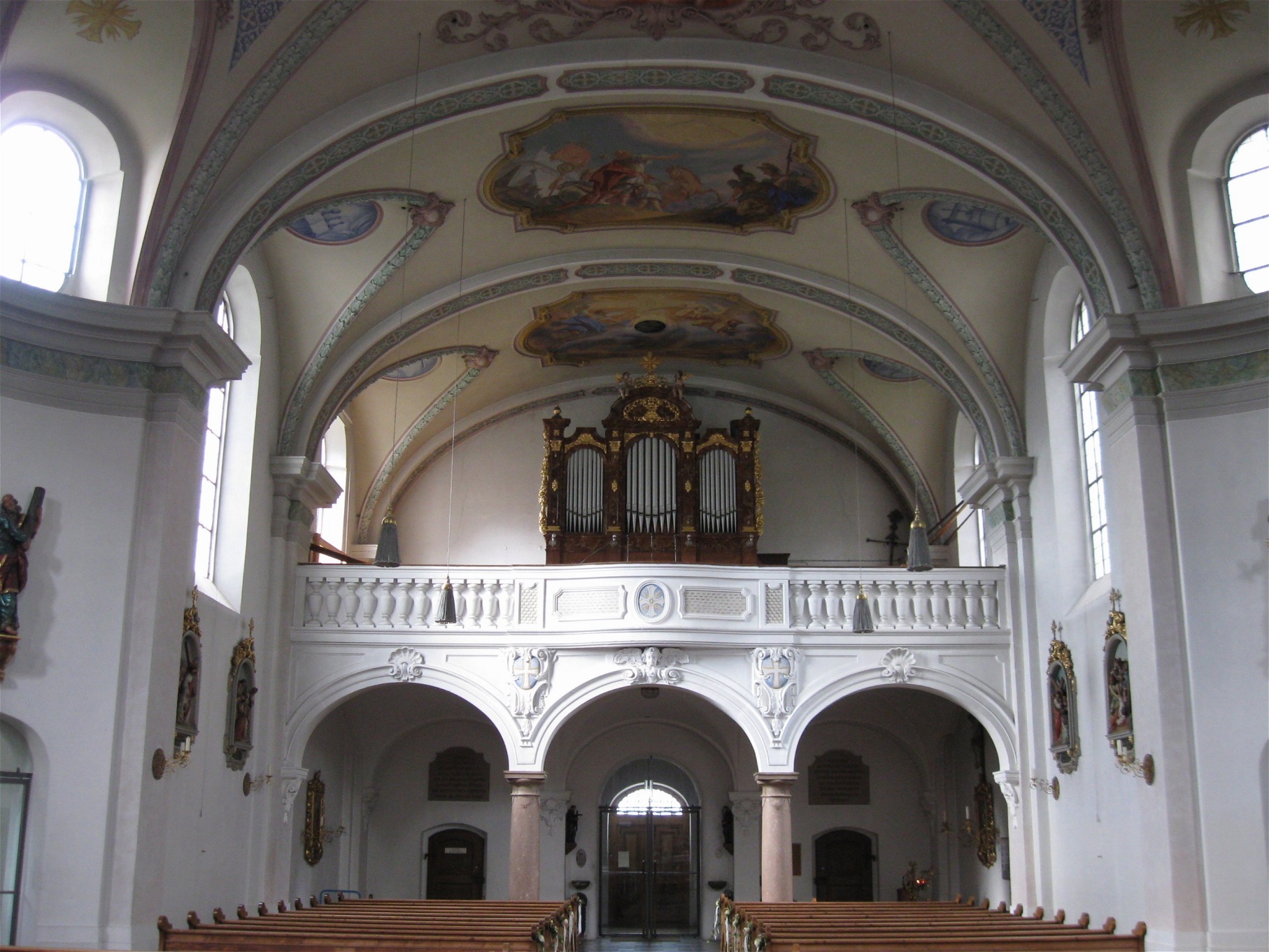 Neue_Pfarrkirche_Innenraum_Kiefersfelden-3 Rufus46