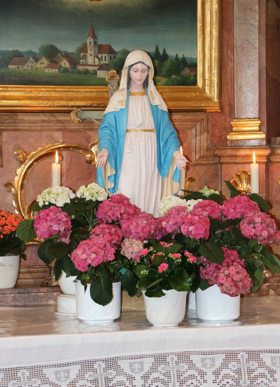 rechter Seitenaltar Roßbach