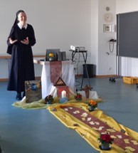 Sr. Rafaela bei der Spurensuche nach Gott