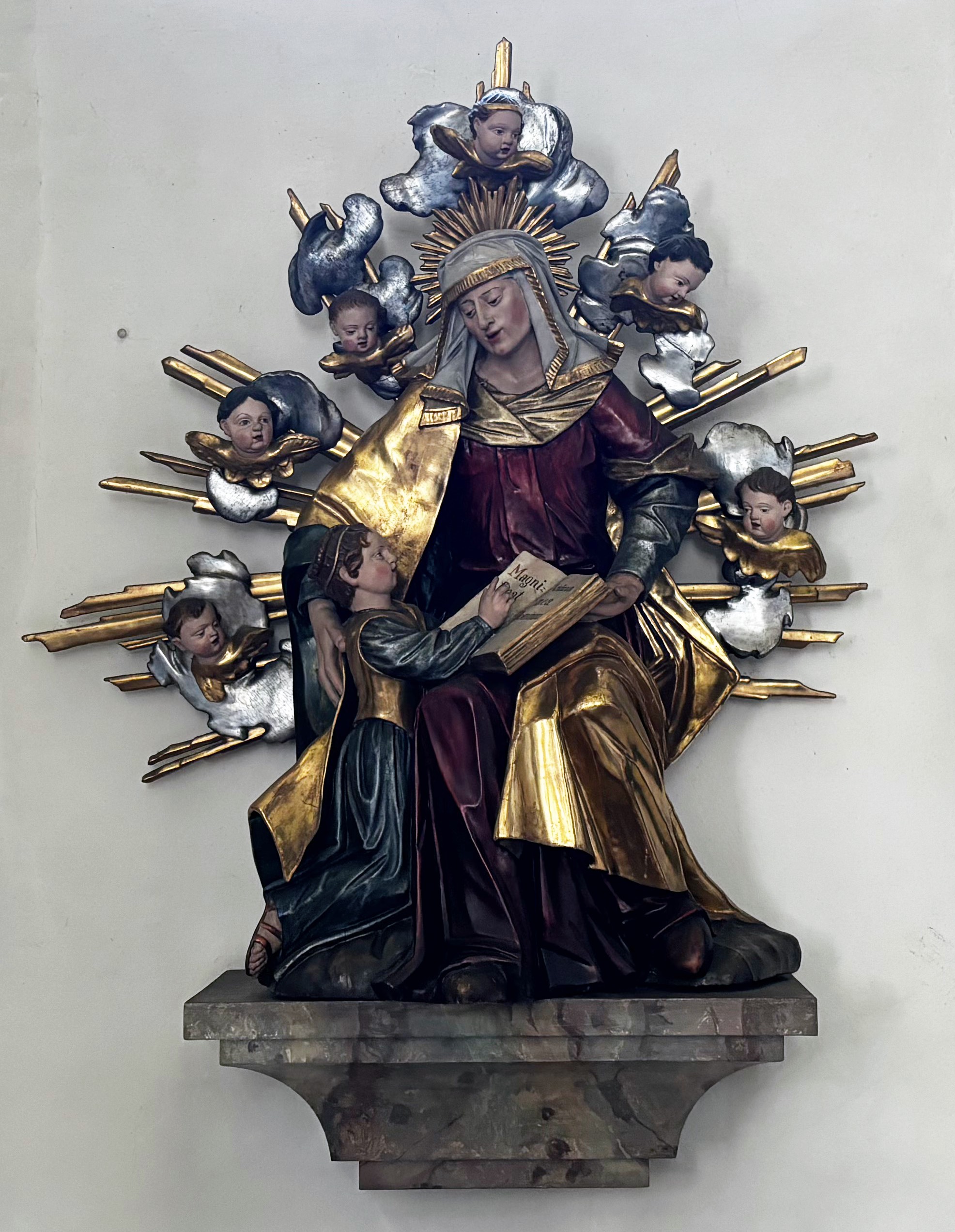 Die Darstellung der Hl. Anna in der Alten Martinskirche