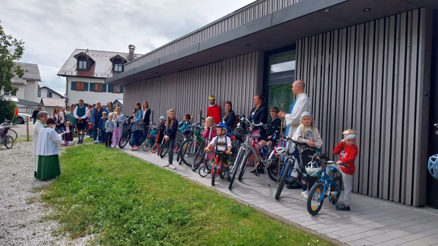 20240616 Familiengottesdienst mit Kinderfahrzeugsegnung 01