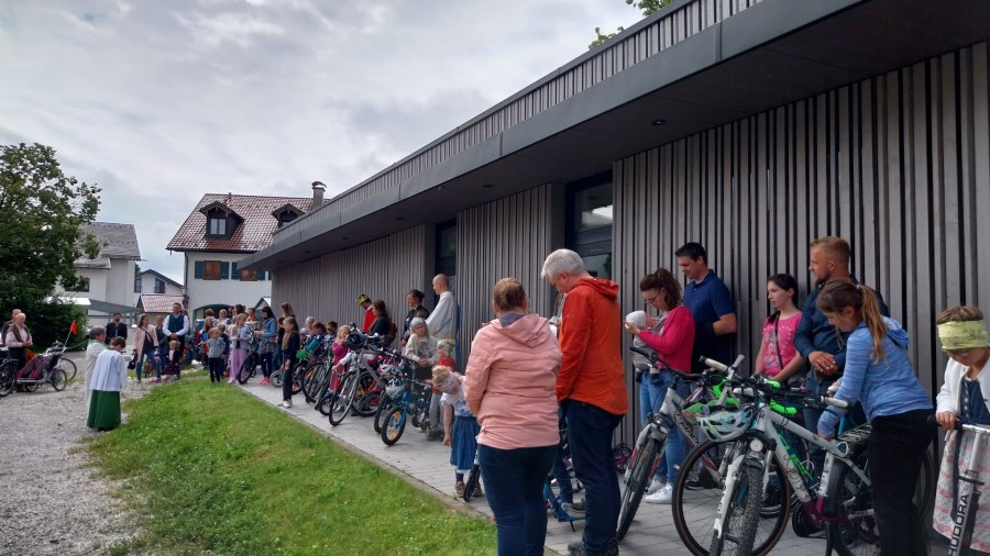 20240616 Familiengottesdienst mit Kinderfahrzeugsegnung 02