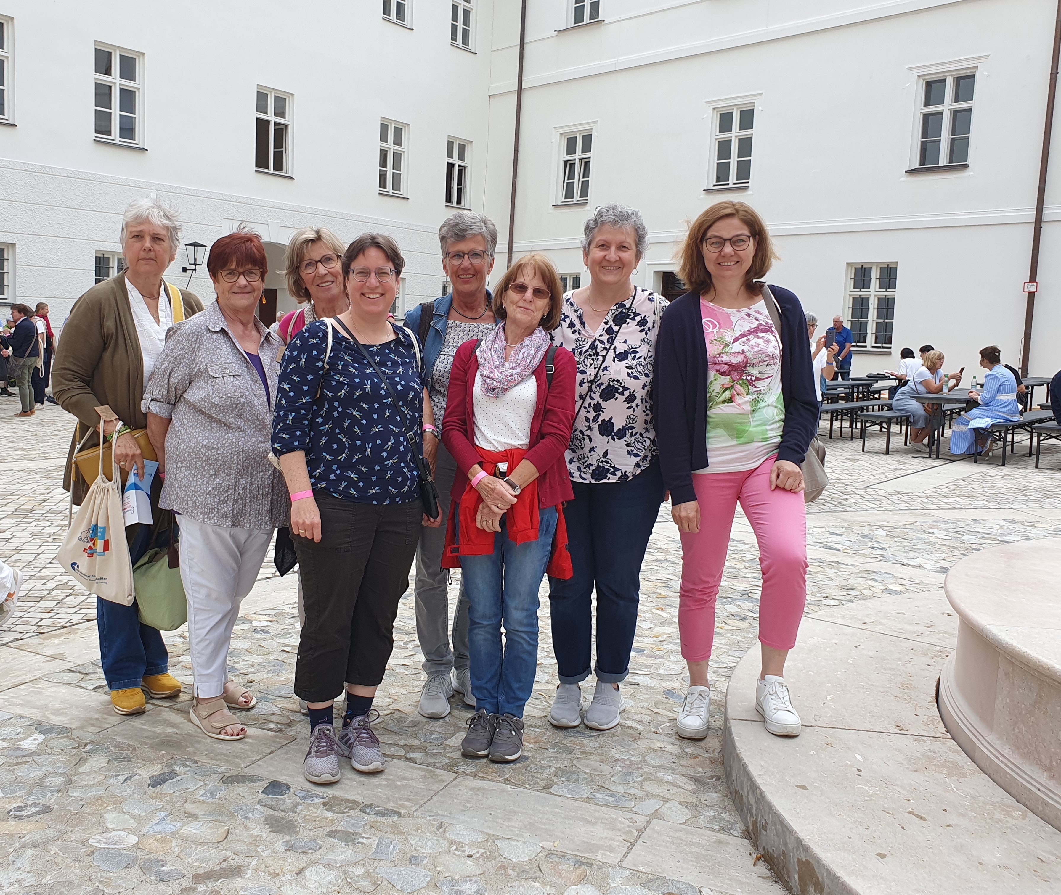 Kleinberghofer Besucherinnen beim Ehrenamtsfest in Freising