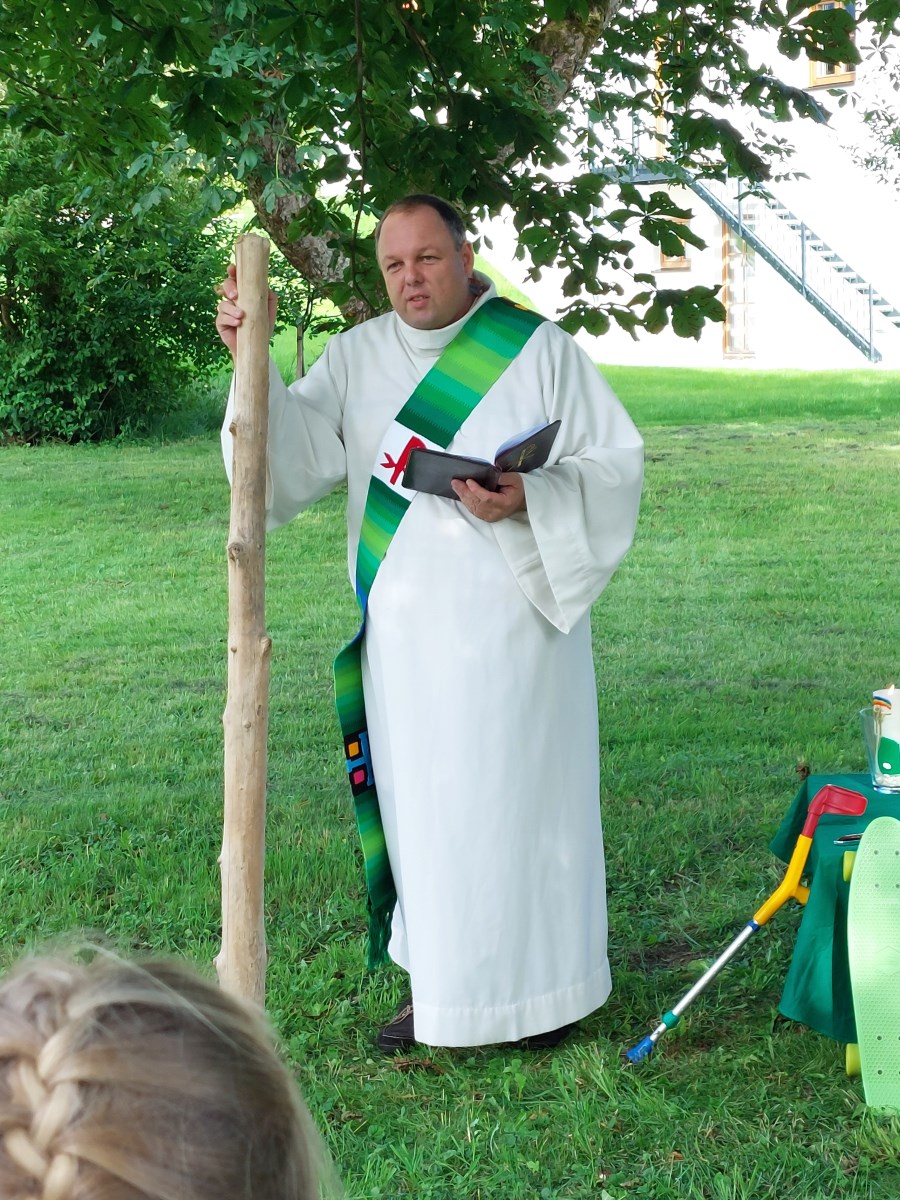 Familiengottesdienst Pfarrgarten