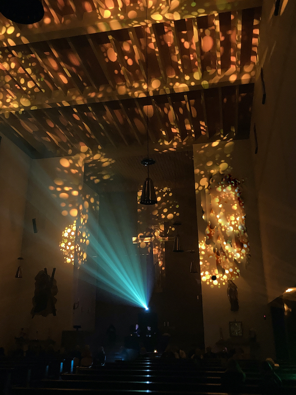 2024-10-19-LICHTINSTALLATION-ANDREASKIRCHE-75-800