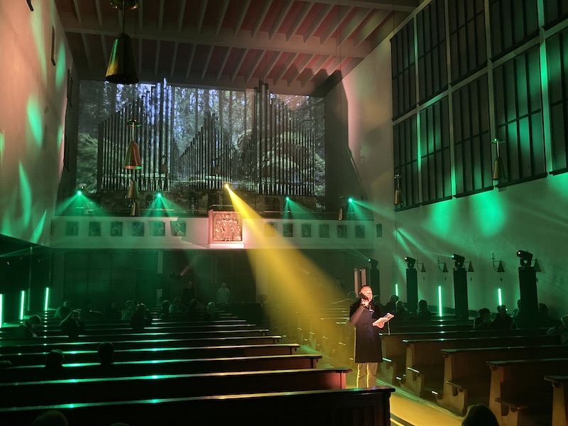 2024-10-19-LICHTINSTALLATION-ANDREASKIRCHE-92-800