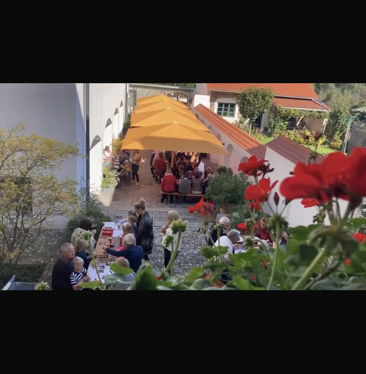 Pfarrfest im Arcadenhof 2024