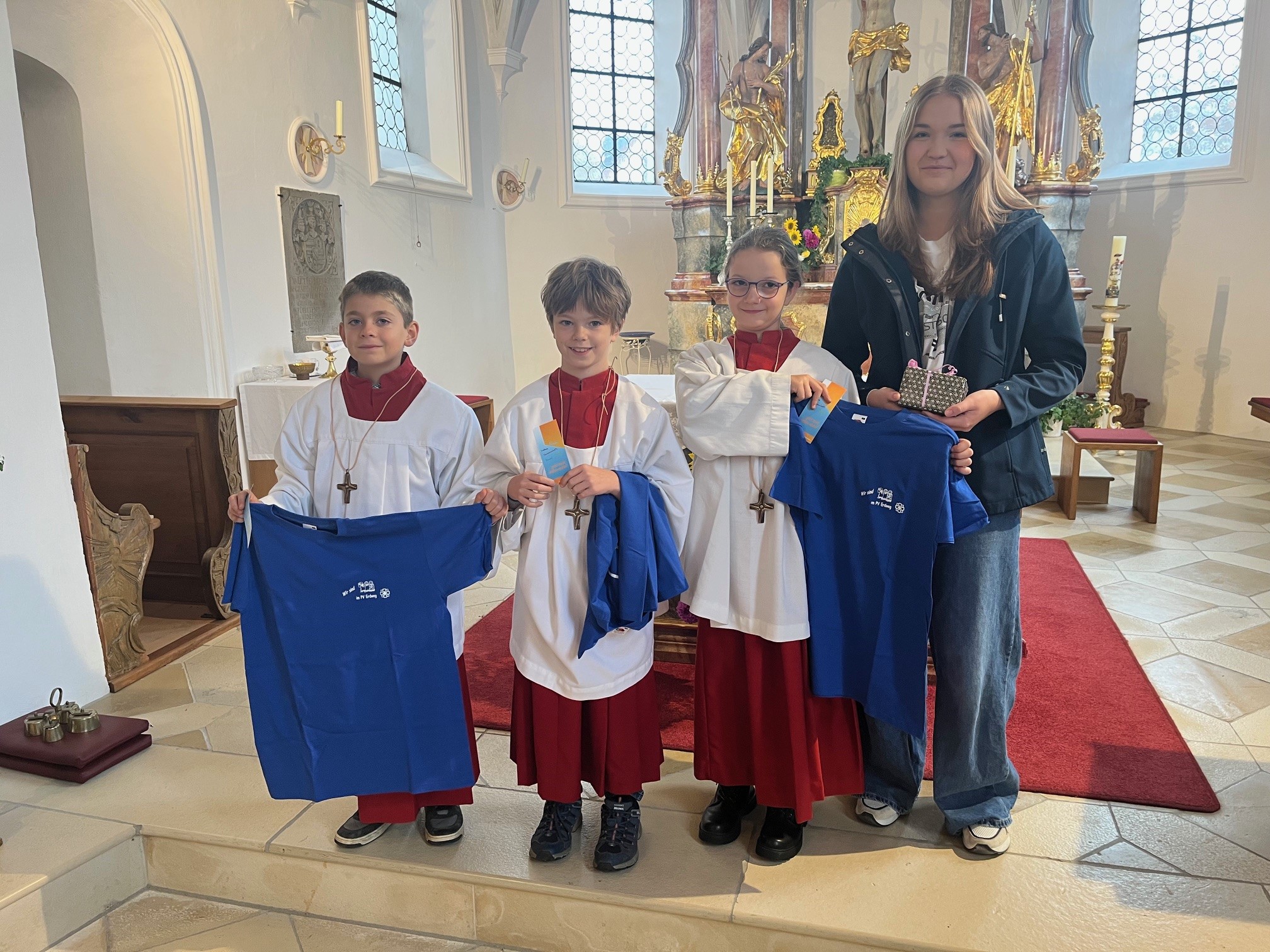 Ministrantenaufnahme und Verabschiedung am 20.10.2024