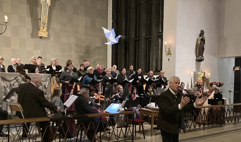 07-Jubilaeumskonzert-Hans-Berger-2024-Berger-mitte-sprechend-017