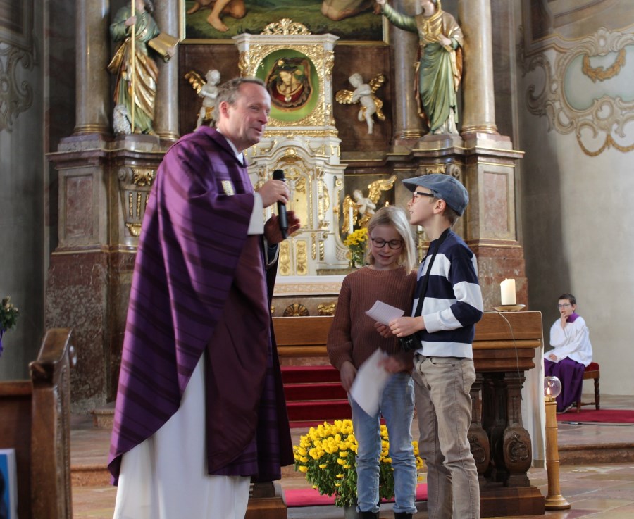 01.12. Pfarrer im Interview