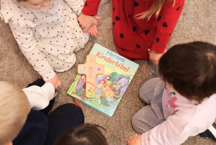 Kinderkirche_Bibel Sitzkreis