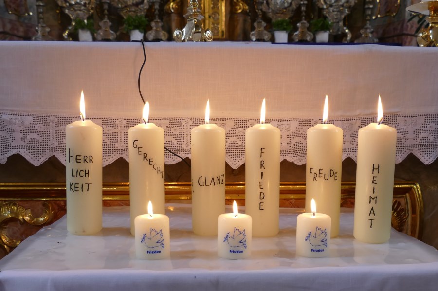 Familiengottesdienst Kerzen