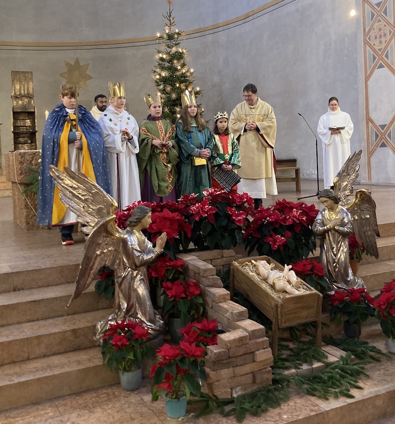 2025-01-05-Aussendung-der-3-Koenige-800