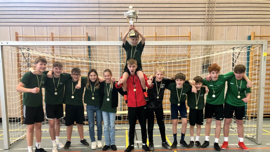 Siegermannschaft aus Großberghofen