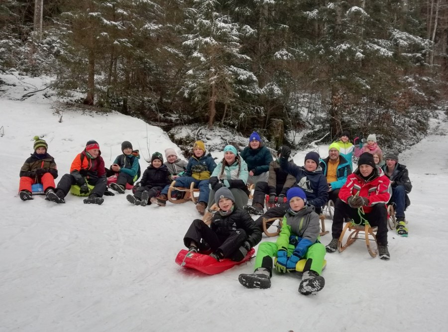 Ministranten-Rodeln in Adlgass (Gruppenbild)