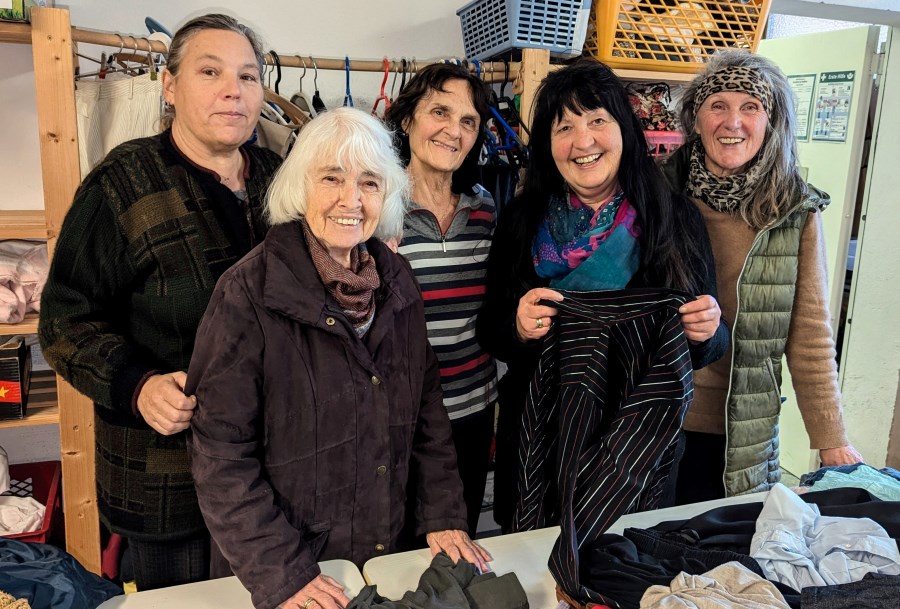 Das Team der Kleiderkammer