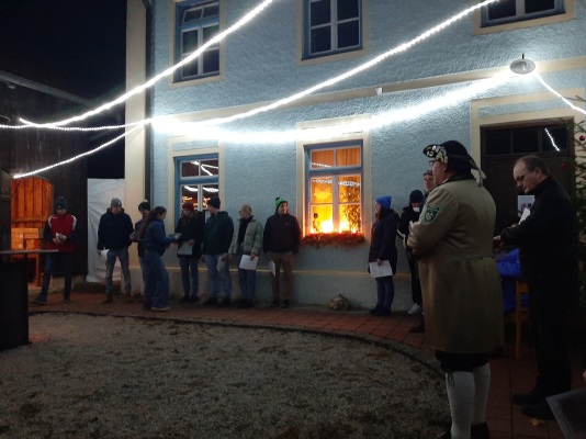 Adventsfenster+Glühweinstand 24