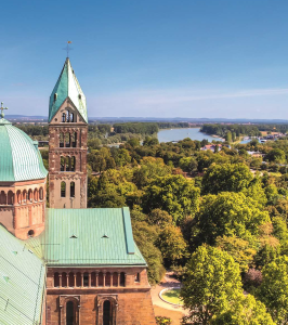 Dom von Speyer und Blick auf den Rhein