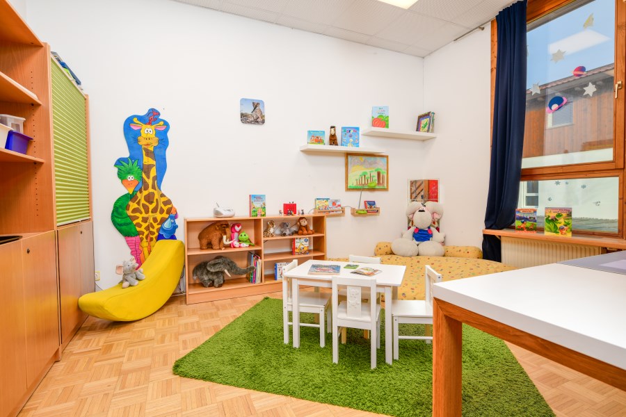 Rote Gruppe Nebenraum