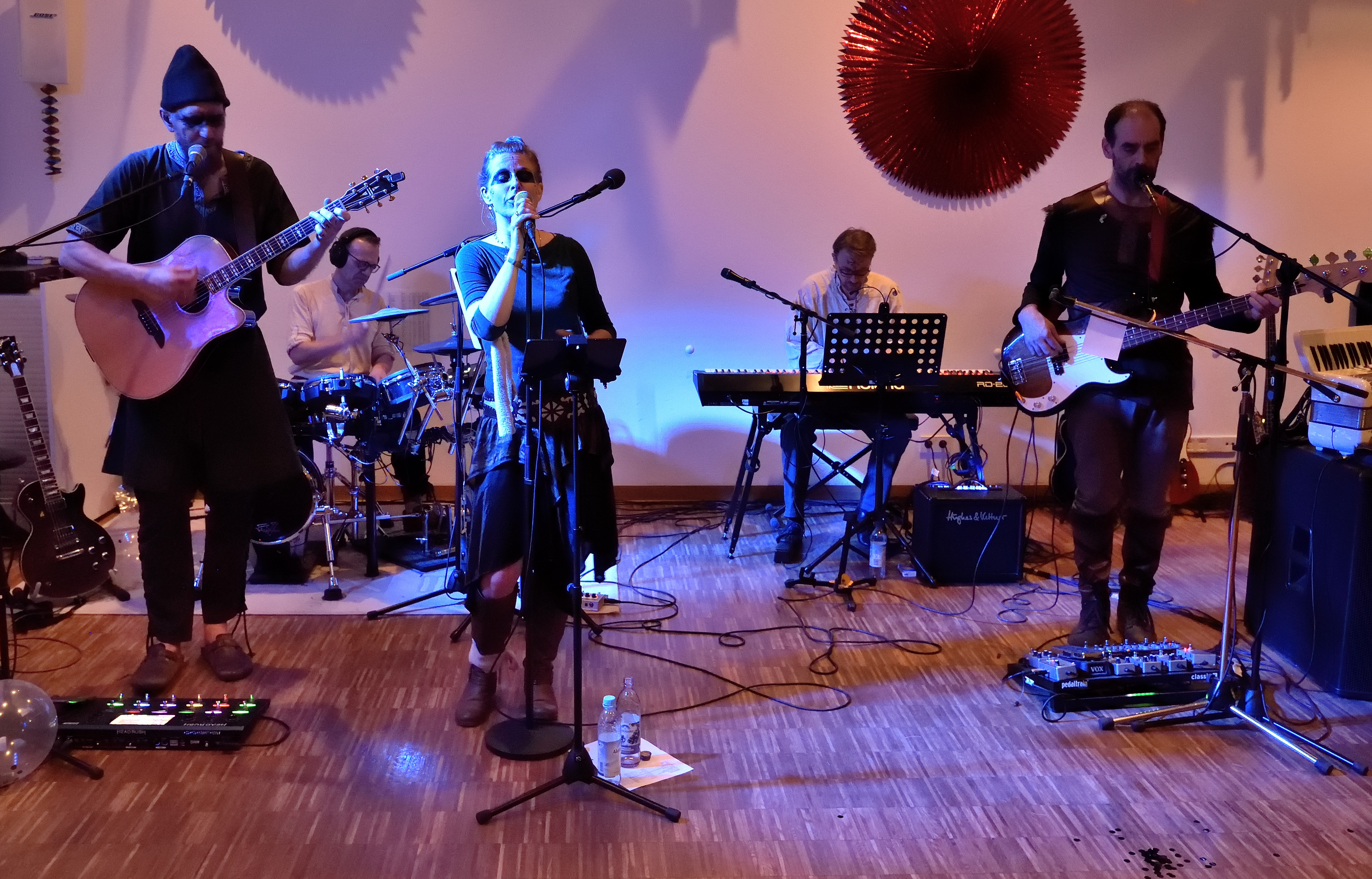 Heizte kräftig ein: Tina and the Wire Buddies