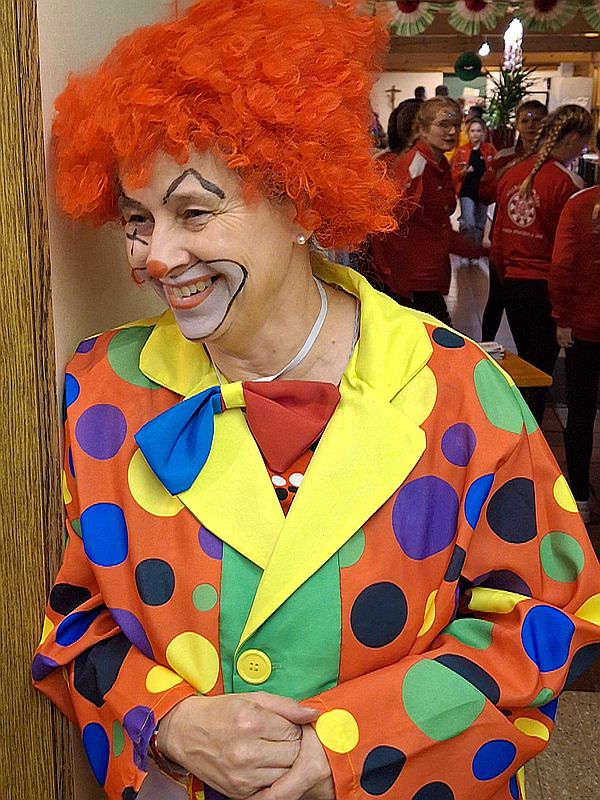 Gute Stimmung beim Pfarrfasching am 14.02.25 in St. Pius X.