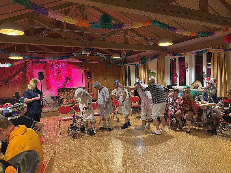 Gute Stimmung beim Pfarrfasching am 14.02.25 in St. Pius X.