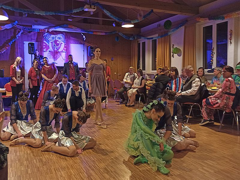 Gute Stimmung beim Pfarrfasching am 14.02.25 in St. Pius X.