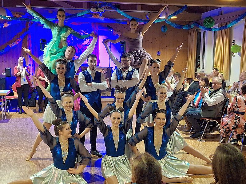 Gute Stimmung beim Pfarrfasching am 14.02.25 in St. Pius X.