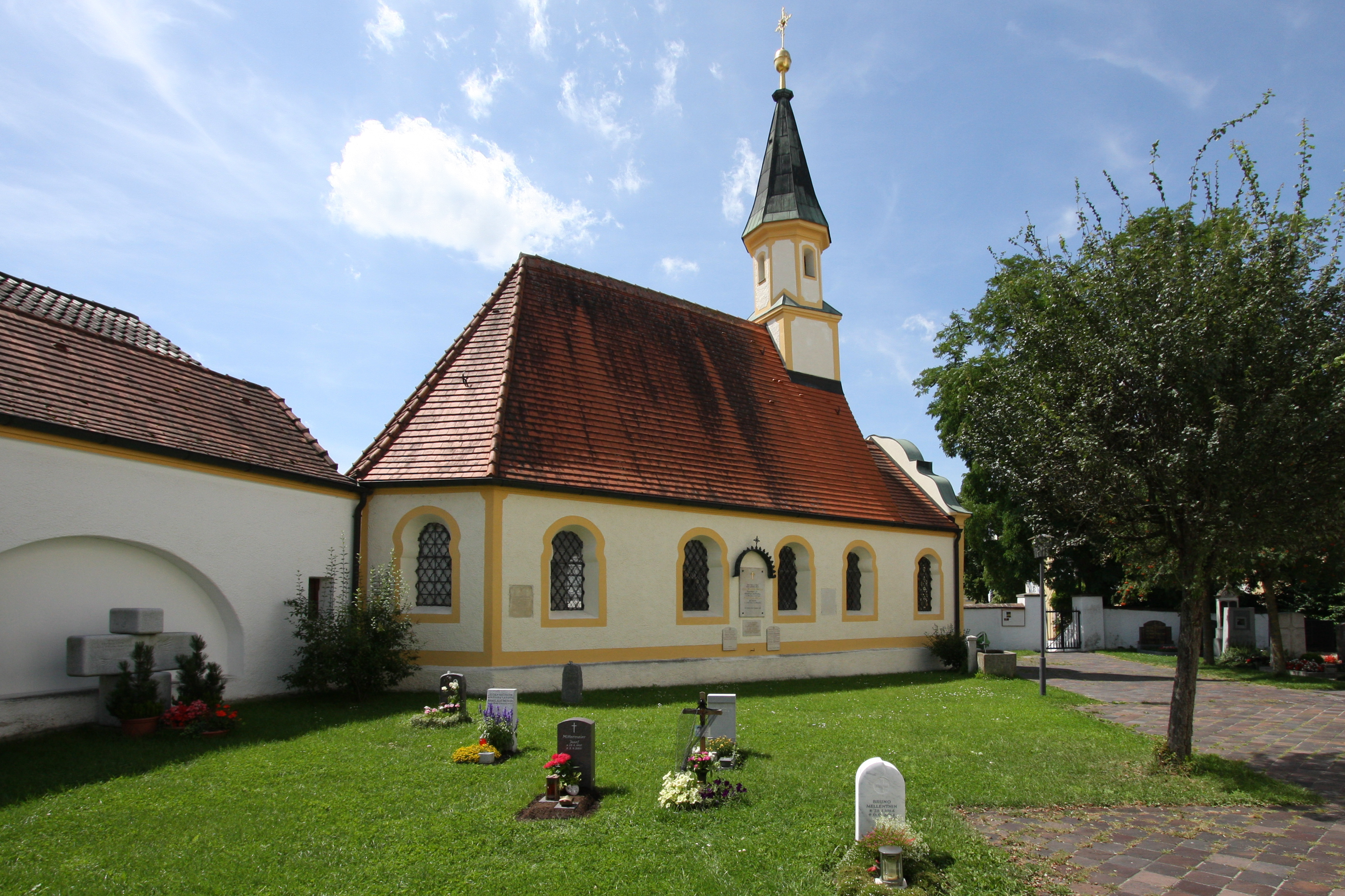 Friedhofskapelle Ampfing