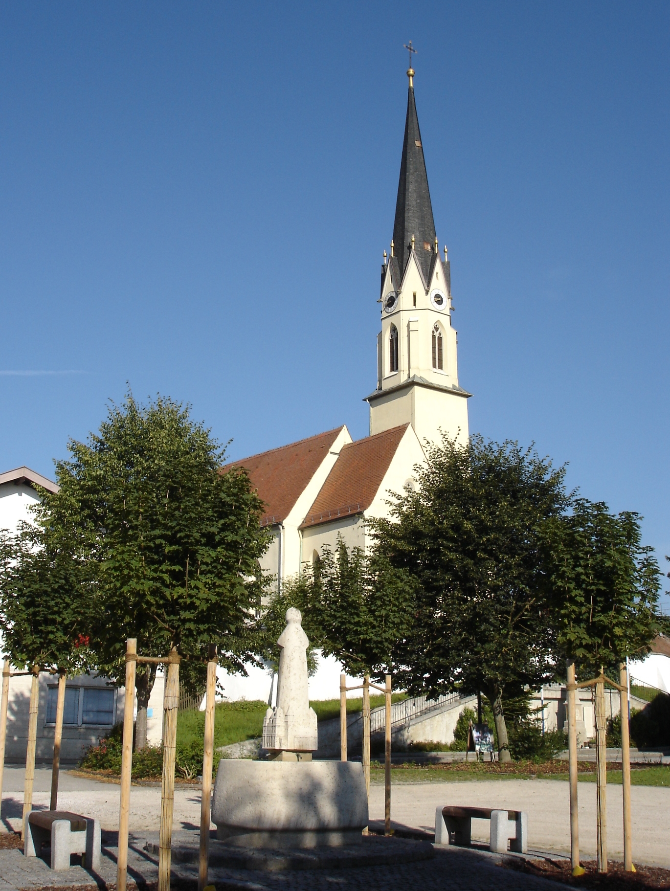 PfarrkircheStefanskirchenAussen